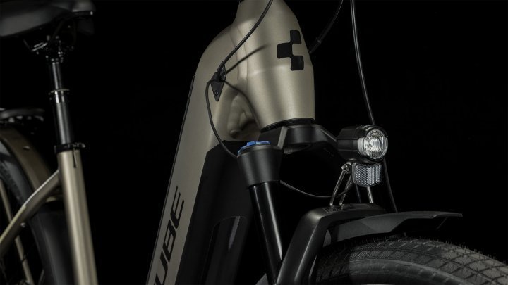 CUBE KATHMANDU HYBRID Pro 625 2023 – Image 3